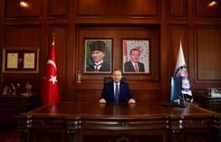 Vali Tahir Şahin'den “Çanakkale Deniz Zaferi'nin...