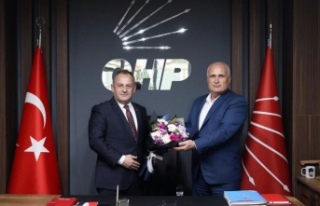 Başkan Şentürk Başkan bak’ı ziyaret etti.