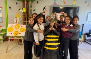 ÇİLEKLİ DÜŞLER KÖYÜ’NE İLGİ SÜRÜYOR