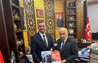 İl Başkanı Sivrikaya, Genel Başkan Devlet Bahçeli'yi...