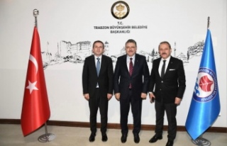 Vakfıkebir‘den Başkan Ahmet Metin Genç‘i ziyaret