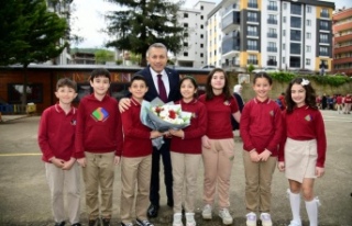 Vali Şahin Söğütlü İlkokulu’nu ziyaret etti