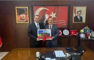 Başkan Sivrikaya Başkan Çelenk’i ziyaret etti.