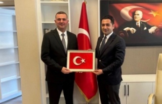 Başkan Sivrikaya kaymakam Polat’ı ziyaret etti.