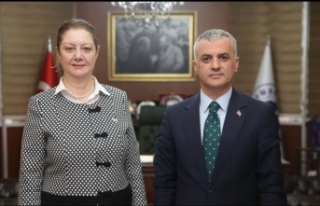 Başkonsolos Demirel Başkan Bıyık’ı ziyaret...
