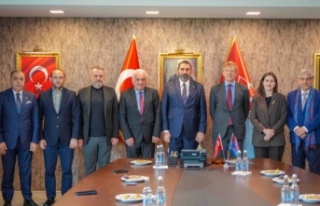 Hollanda Büyükelçisi Joep Wijnands’tan Kulübümüze...