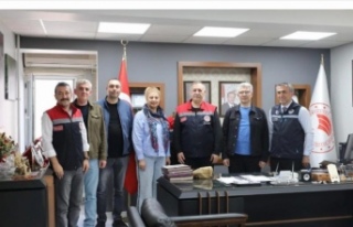 İl müdürü Kaplan’a teşekkür belgesi takdim...