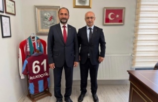 İlçe başkanı akkoç il ilçe müdürü malkoç’u...