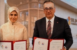 SÜRMENE'DE İMZALAR ATILDI