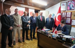 TEMAD TRABZON ŞUBESİ’NDEN BAŞKAN KAYA’YA DERNEK...