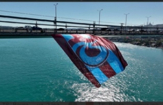 Trabzonspor’un bayrağı boğaz Köprüsü’nde