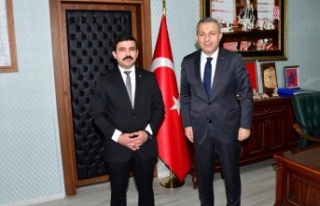 Vali Şahin kaymakam Sapmaz’ı ziyaret etti