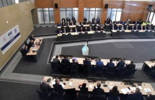 Vali Şahin topladı