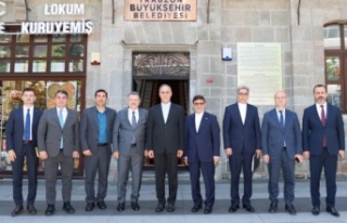 Büyükelçi Zadeh'in Başkan Genç'i ziyaretinde...