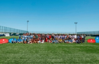 Akçaabat Belediyesi Gençleri Sporla Buluşturmaya...