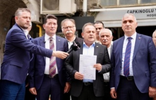 CHP’liler Noter Kanalıyla Genel Kurulu Toplanmaya...
