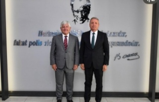 Rektör Prof.Dr. Aydın il emniyet müdürü Loğ...
