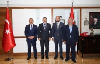 Vakfıkebir’den Başkan Genç’i ziyaret