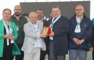 BAŞKAN GENÇ: DOĞDUĞUMUZ TOPRAKLARA VEFA BORCUMUZU...