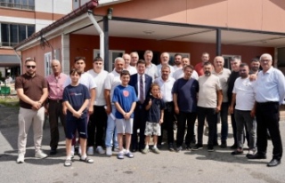 BAŞKAN KAYA, BAHÇECİK DOLMUŞ DURAĞI ESNAFIYLA...
