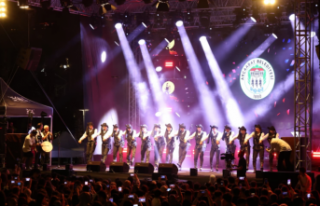 Başkan Genç’ten Akçaabat festivalinde kültür...