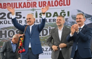 BAŞKAN GENÇ: BU KADİM TOPRAKLARDA AL BAYRAĞIMIZIN...