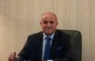 AY-YILDIZ VE BORDO-MAVİ YAN YANA