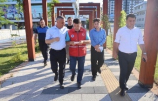 Başkan bıyık sokakları arşınşıyor.