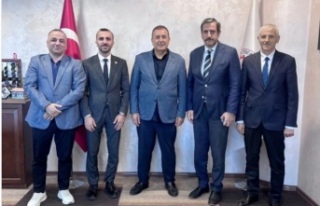 Başkan hekimoğlu Başkan Çelebi’yi ziyaret etti.