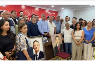 CHP il ve ilçe başkanları görevden alındı.