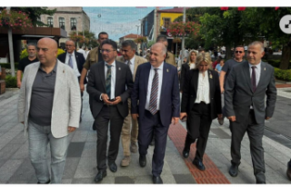 Genel Başkan Özdağ Trabzon Sokaklarını Arşınladı.