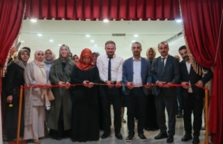 KURSİYERLERİN ESERLERİ SANATSEVERLERLE BULUŞTU