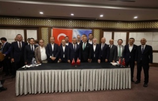 Yeni Parti Genel Başkanı Özgür Özel Atanacak...