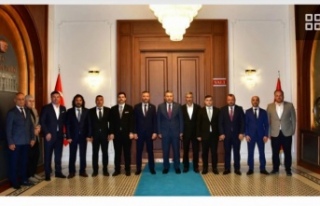 Başkan hacısalihoğlu Vali Şahin’i ziyaret etti.