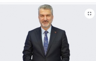 MUMCU "AK PARTİ ESER VE HİZMET SİYASETİ YAPAR"