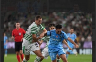 Trabzonspor iki Ferencvaros maçında da 10 kişi...