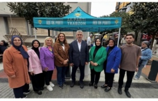 Milletvekili Büyükaydın kadın kolları standını...