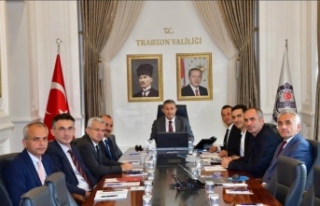Vali Şahin topladı