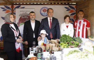 Başkan Osman Nuri Ekim gastronomi festivalinde.