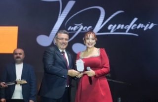 TUĞÇE KANDEMİR TRABZON’DA GASTRONOMİ FESTİVALİ...