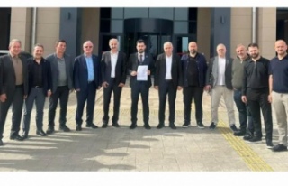 YENİ Parti Akçaabat İlçe Yönetimi Mazbata‘yı...
