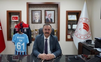 İl müdürü kaplan fındıkta kış budamasını önemsiyoruz.