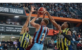 Türkiye Sigorta Basketbol Süper Ligi'nin 12. haftası dev bir karşılaşmaya sahne oldu.