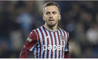 Viska’nın sözleşmesi donduruldu.