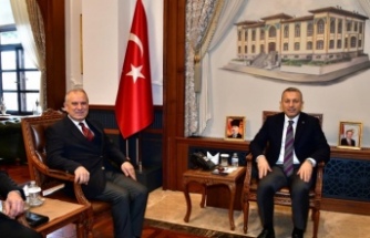 Başkan Ergan Vali Şahin’i ziyaret etti.