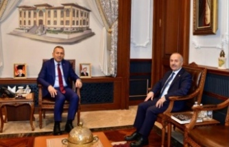 Rektör Prof. Dr kutlu vali Şahin’i ziyaret etti.