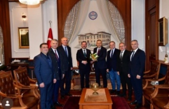 Başkan Sakarya vali Şahin’i ziyaret etti.