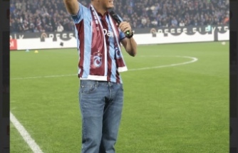 Oscar Cardozo’ya Teşekkür Plaketi