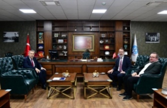 Trabzon Valisi Şahin Trabzon barosu’nu ziyaret etti