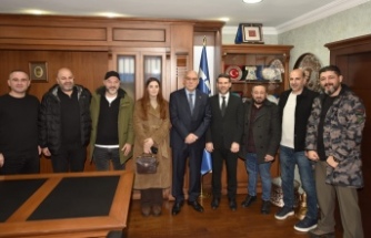 Trabzon Konfeksiyoncular ve Tuhafiyeciler Esnaf Odası yönetiminden Başkan Kara'ya ziyaret